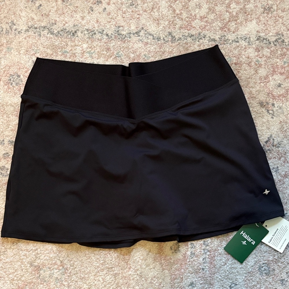 HALARA Black Performance Skort NWT - image 1
